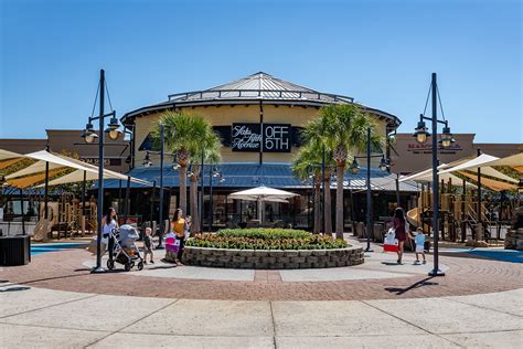 About Silver Sands Premium Outlets®.